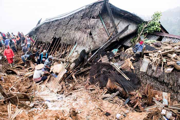 Longsor Cisolok Sukabumi Tewaskan 15, 20 masih Hilang